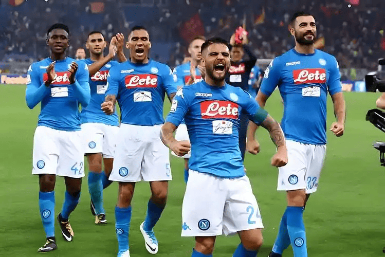 包含集结日比利亚雷亚尔更衣室发声：欧冠节点到来；媒体盛赞；赛程密集仍需轮换的词条